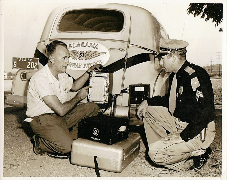 1952 Alabama police car and officer