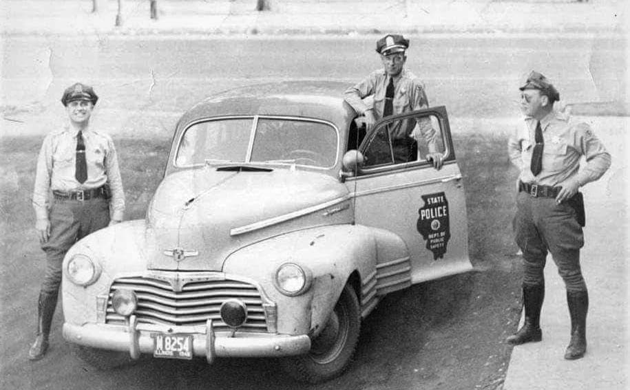 Illinois circa 1940 state police car and officers