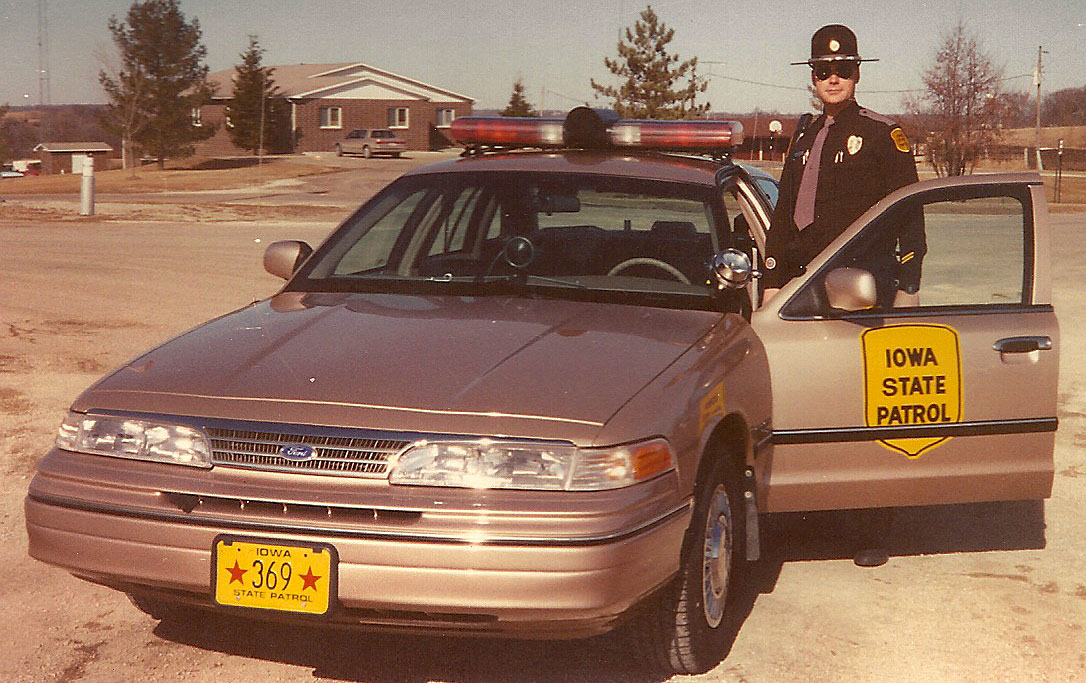 Iowa police car