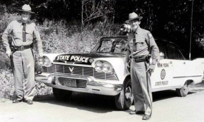 New York 1958 police car and officers