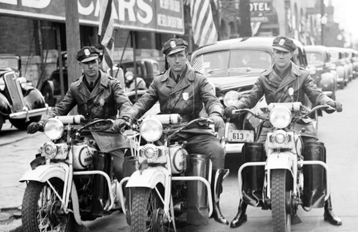 Tennessee  police motorcycles and officesr